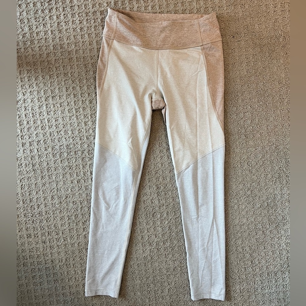 Outdoor Voices Tritone Leggings in Oatmeal Desert Cloud Beige Tan Size Medium